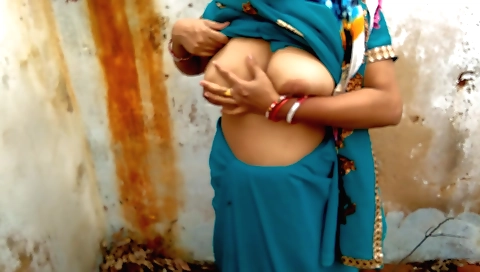 Indian brunette fetish and piss in the middle of the woods