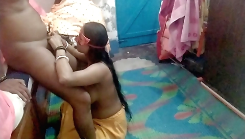 Indian teen in a sexy lingerie gets her pussy filled with a dildo