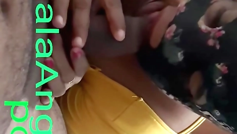 Indian amateur with big boobs enjoys deepthroat sex