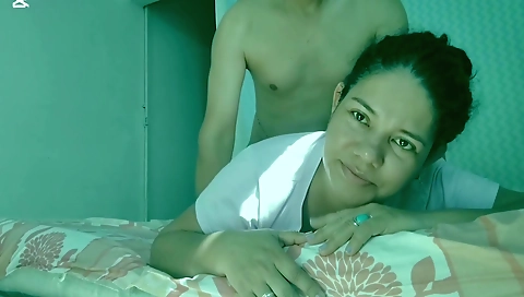 Indian chick sucks a large dick and also gets her pussy