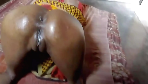 Indian brunette beauties are getting an oil massage