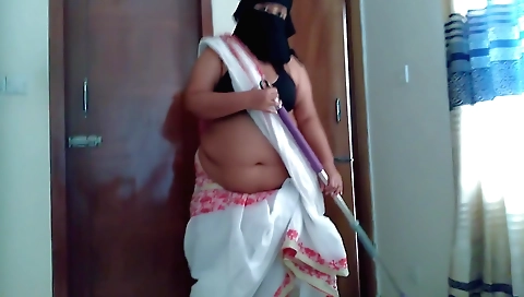 Amateur indian big ass brunette 18+ in hd pov video