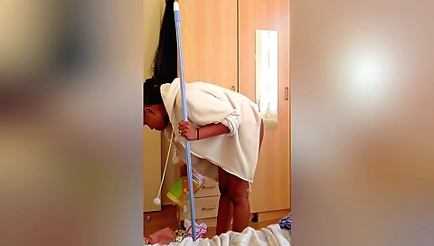 Solo female takes a break from chores and masturbates
