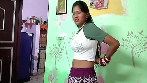 Indian stepsister with sexy titties is fucked in hot solo