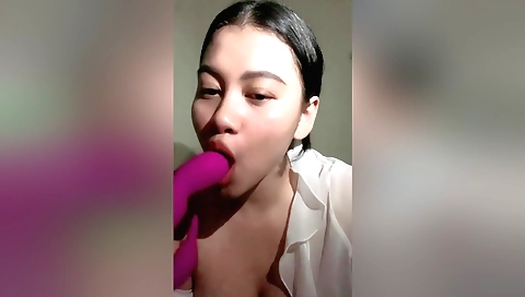 Indian brunette naked in front of the camera in solo porn
