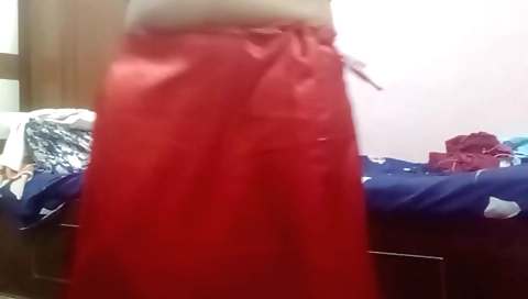 Indian chick with a big ass masturbating in amateur video