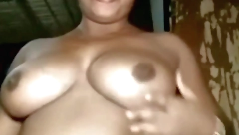 Chubby brunette girl is playing with her hairy pussy on web camera