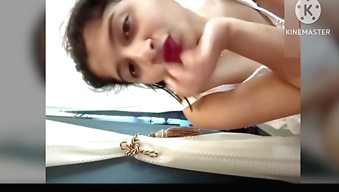 Horny Indian bhabhi in bikini shows her nice legs and sexy body 01