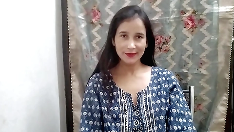 Indian solo porn video with a nice body and a sexy pose