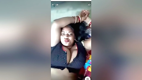 Stunning brunette hottie in sexy outfit in solo video