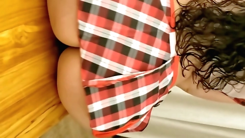 Indian busty teacher gets into a classroom and sucks her students